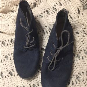 Navy blueUGG shoes